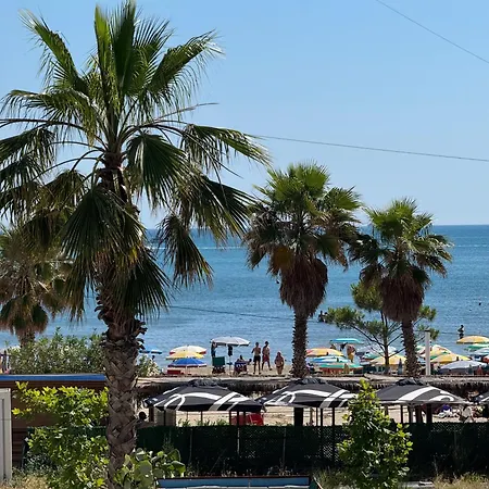 Casa Del Sol Seaside Hotel